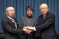 Donates funds to contribute to the operating capital of the Momo-Kaki Orphans Fund